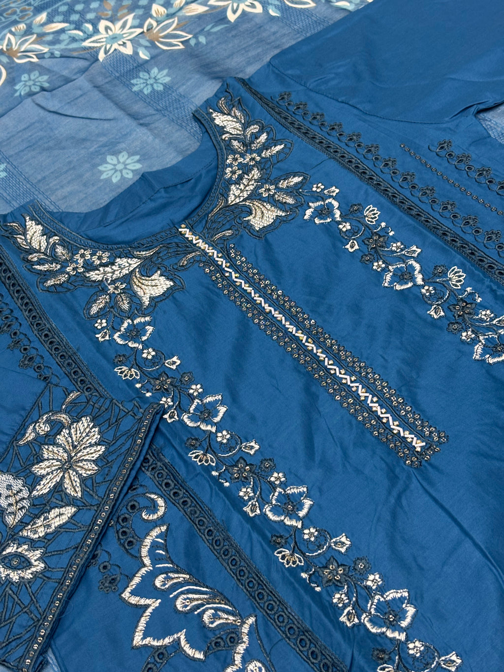 LOOGDI Teal Floral Embroidered 3-Piece Suit