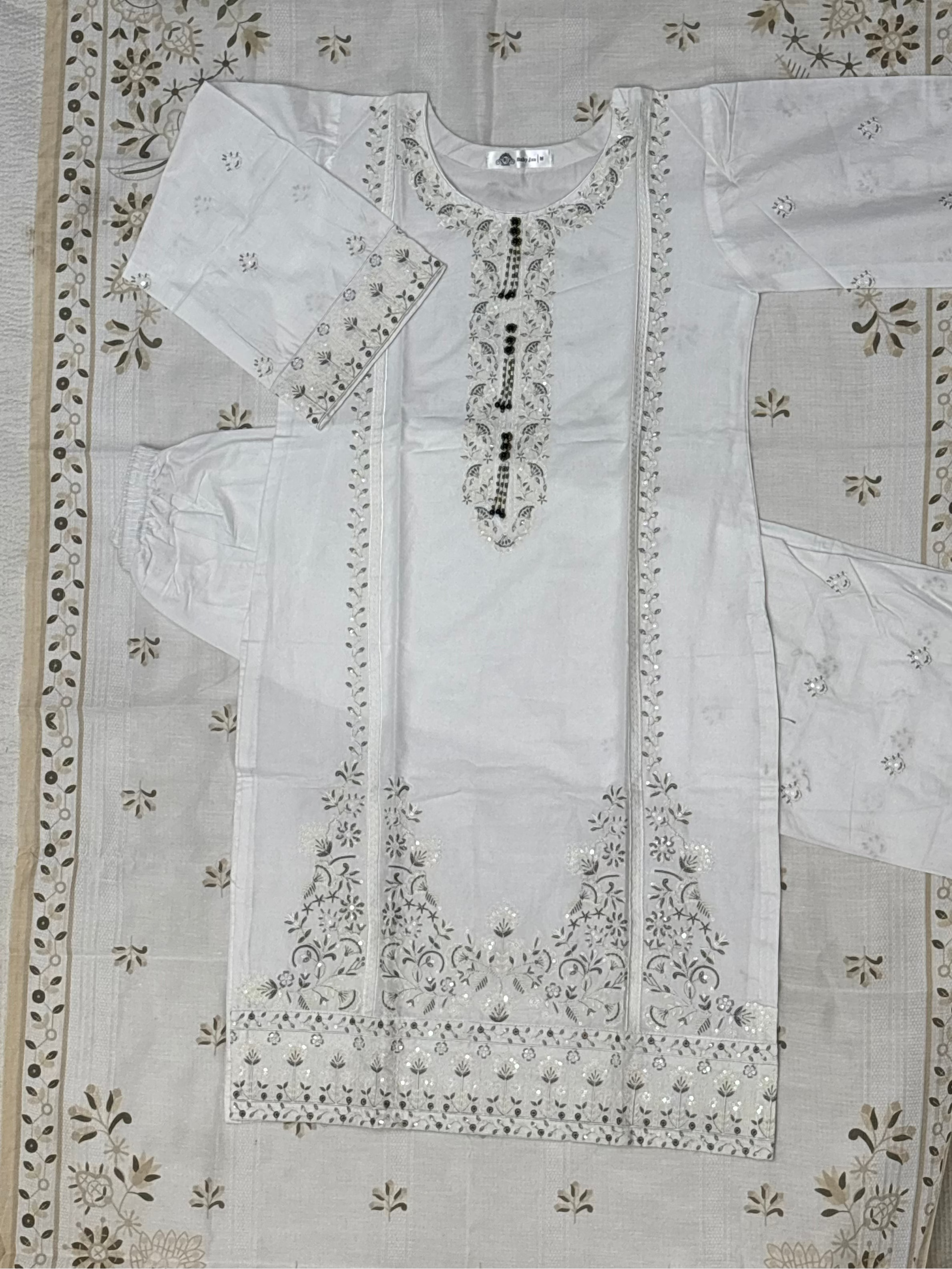 LOOGDI White Floral Embroidered 3-Piece Suit
